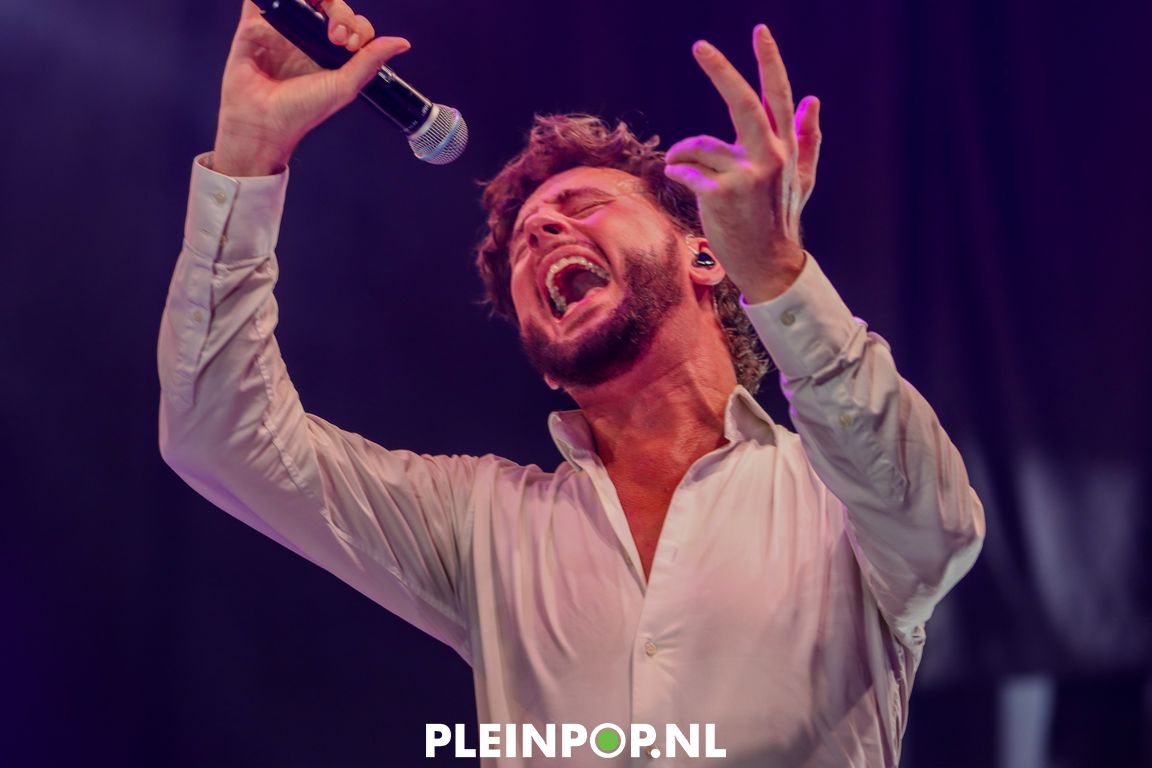 BOUKE & THE ELVIS MATTERS BAND    (51)